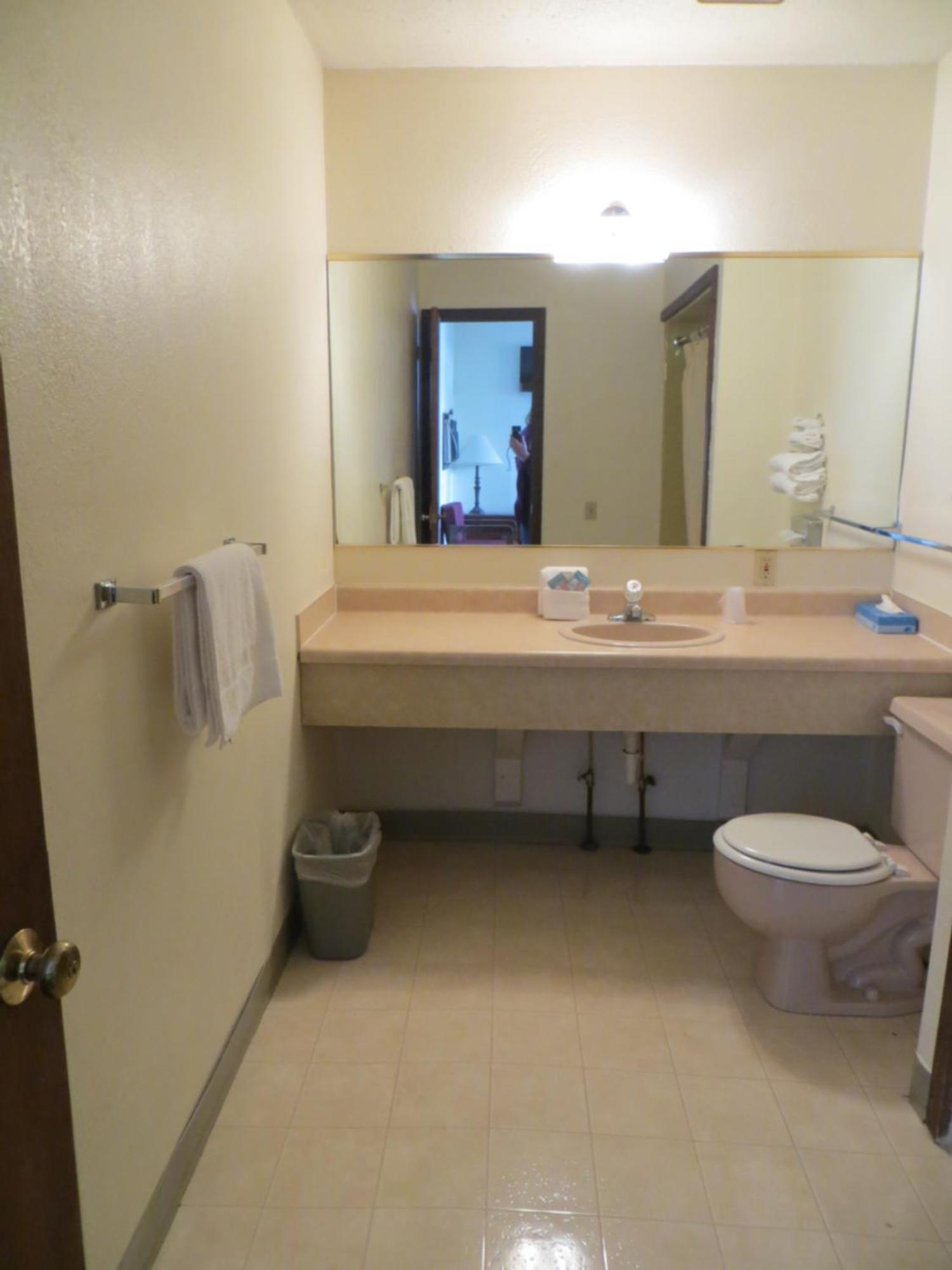 Gold Country Inn デッドウッド 部屋 写真